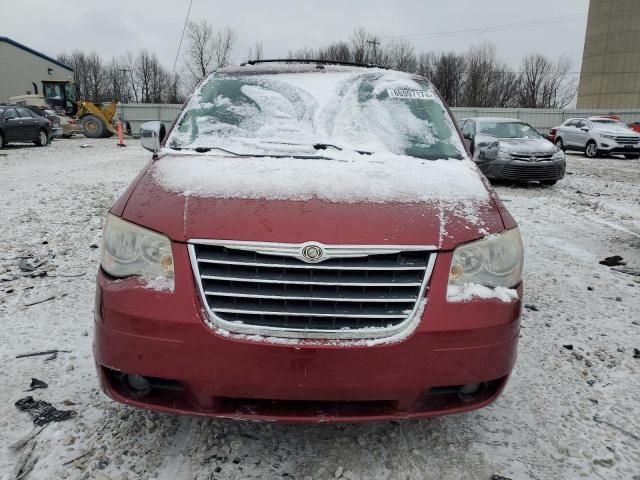 2010 Chrysler Town & Country Limited