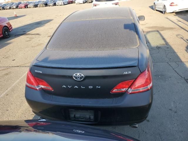 2005 Toyota Avalon XL