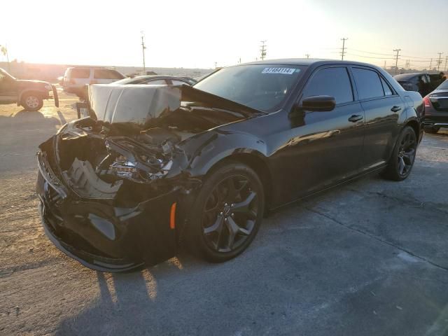 2020 Chrysler 300 Touring