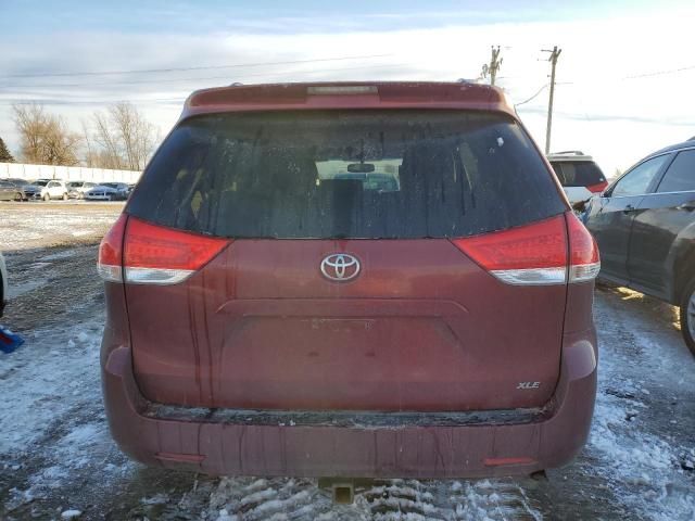 2012 Toyota Sienna XLE