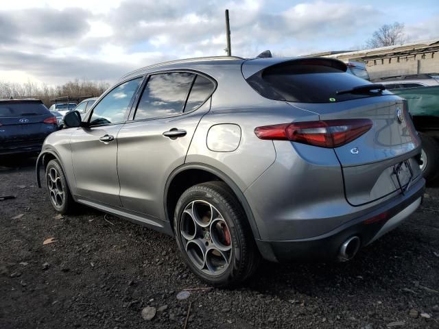 2018 Alfa Romeo Stelvio Sport