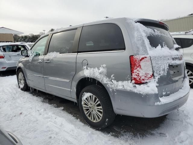 2013 Chrysler Town & Country Touring L