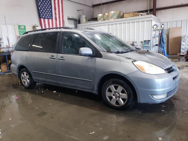 2005 Toyota Sienna XLE