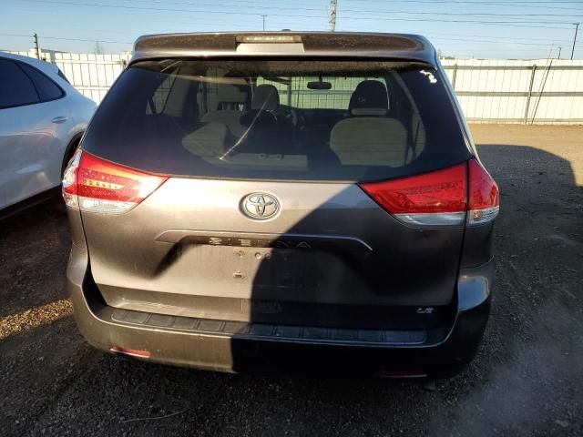 2011 Toyota Sienna LE