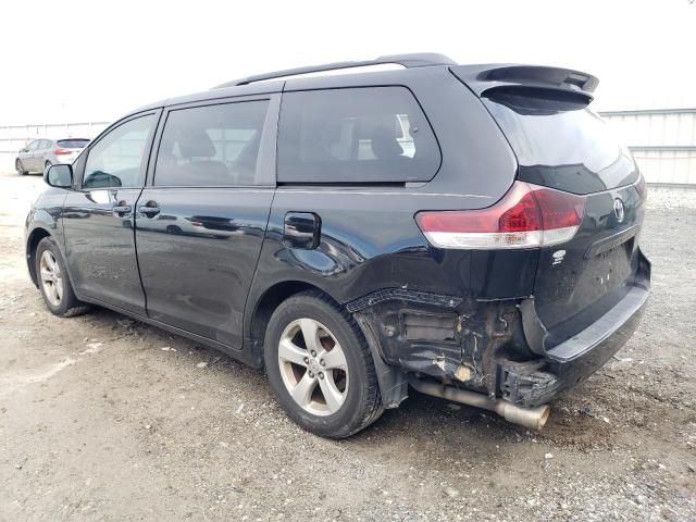 2013 Toyota Sienna LE