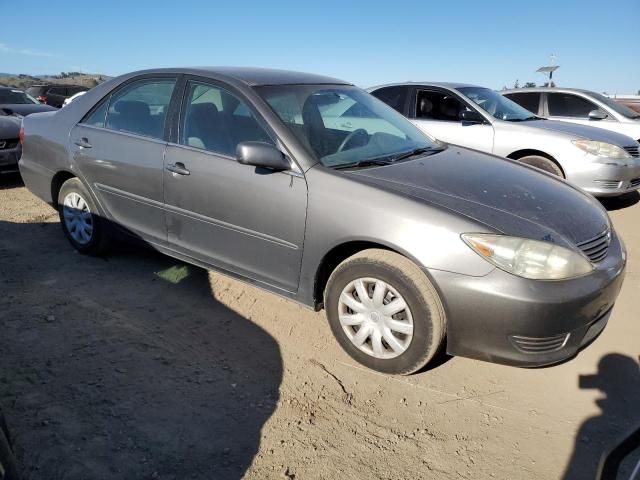 2005 Toyota Camry LE