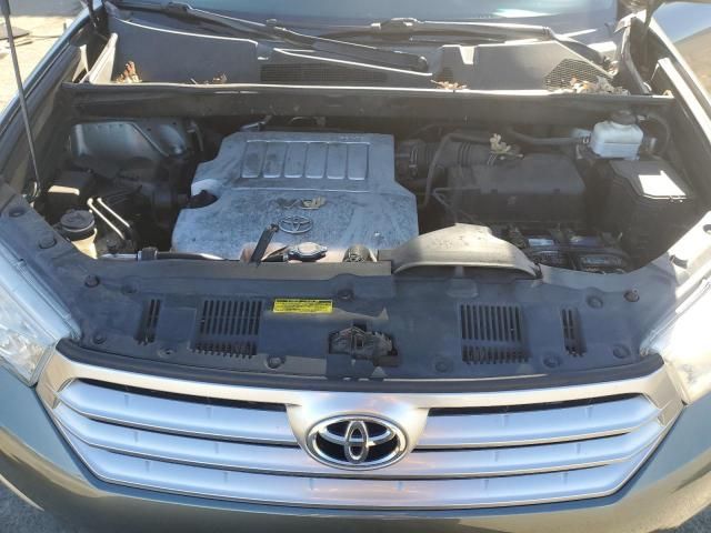 2011 Toyota Highlander Base