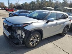 Salvage cars for sale at auction: 2020 Toyota Highlander XLE