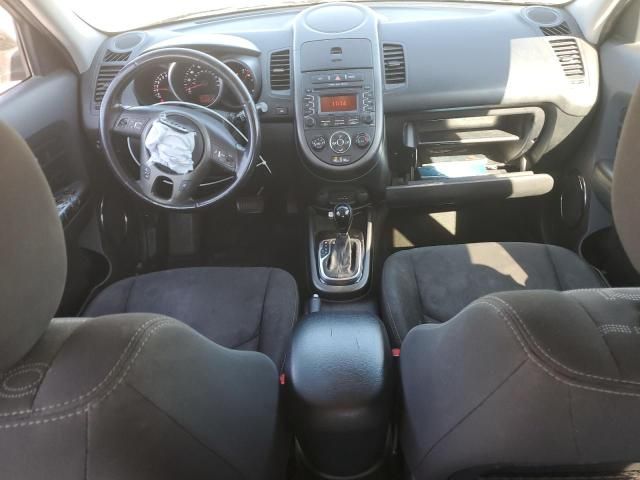 2013 KIA Soul +