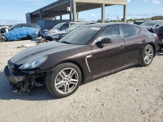 2013 Porsche Panamera 2