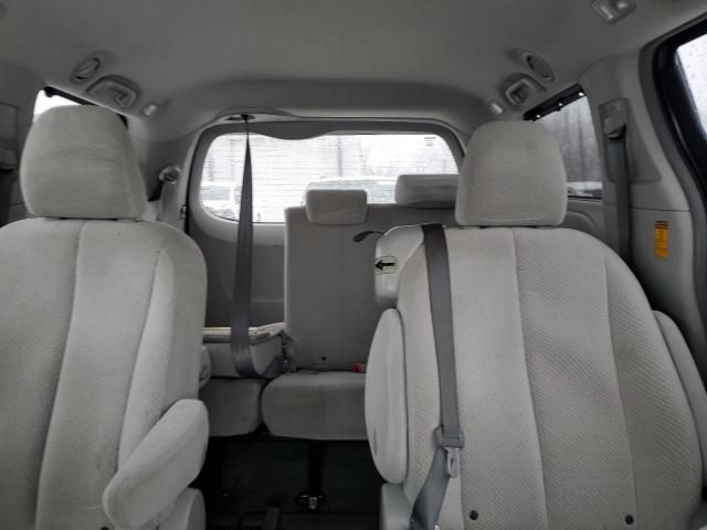 2014 Toyota Sienna LE