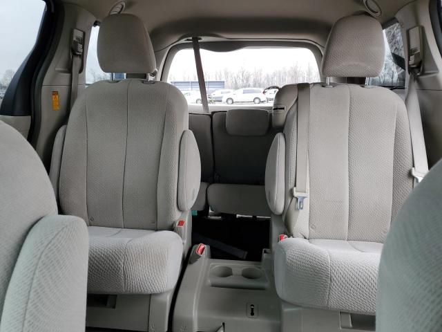 2013 Toyota Sienna LE