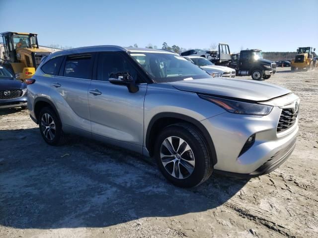 2023 Toyota Highlander Hybrid XLE