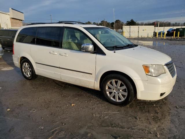 2010 Chrysler Town & Country Touring