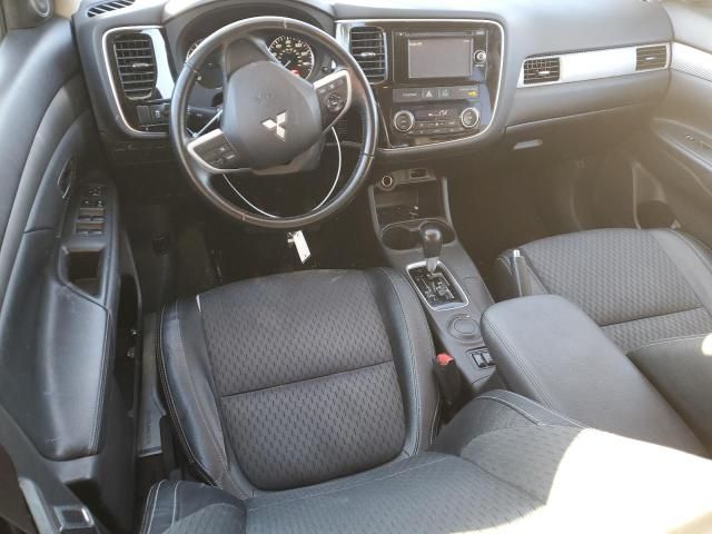 2015 Mitsubishi Outlander SE