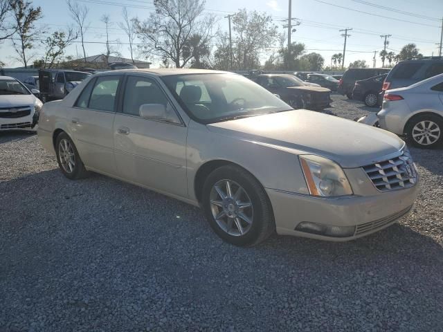 2011 Cadillac DTS Luxury Collection