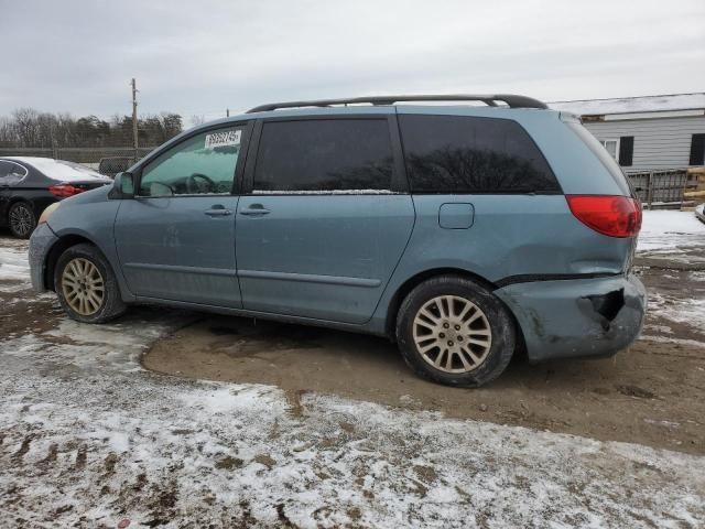 2007 Toyota Sienna XLE