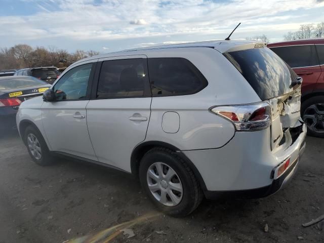 2015 Mitsubishi Outlander ES