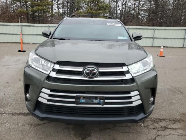 2019 Toyota Highlander SE