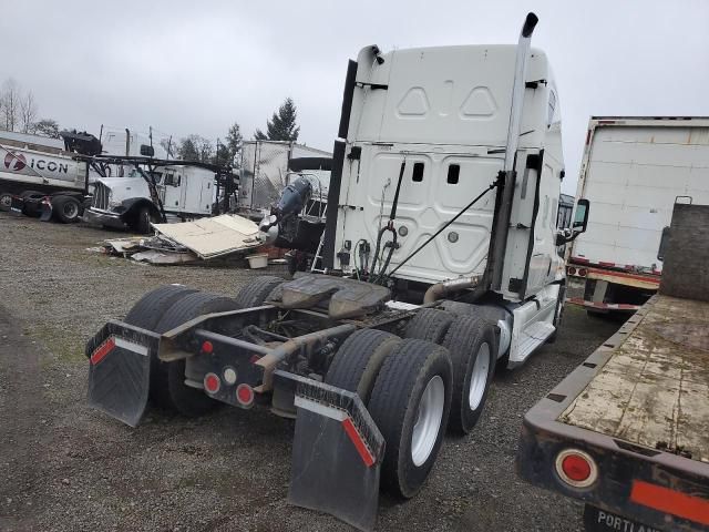 2011 Freightliner Cascadia 125