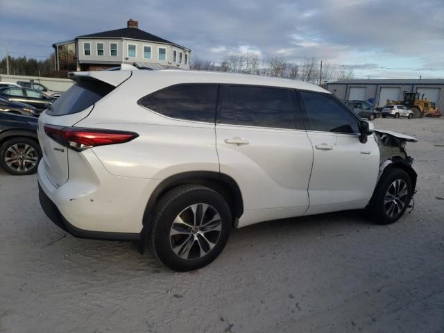 2021 Toyota Highlander Hybrid XLE