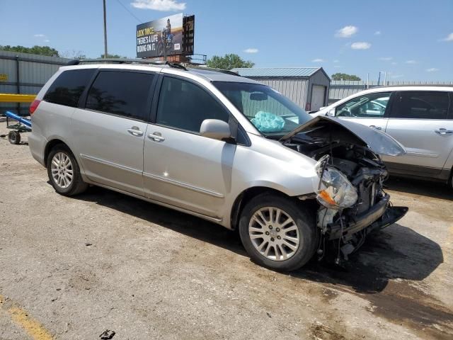 2007 Toyota Sienna XLE