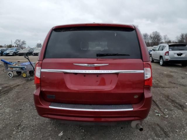 2013 Chrysler Town & Country Touring