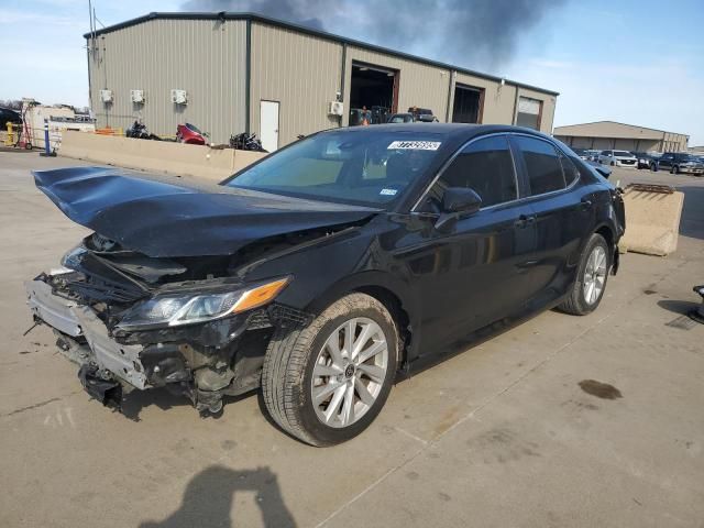 2022 Toyota Camry LE