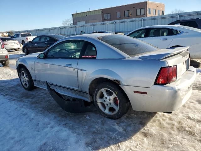 2000 Ford Mustang