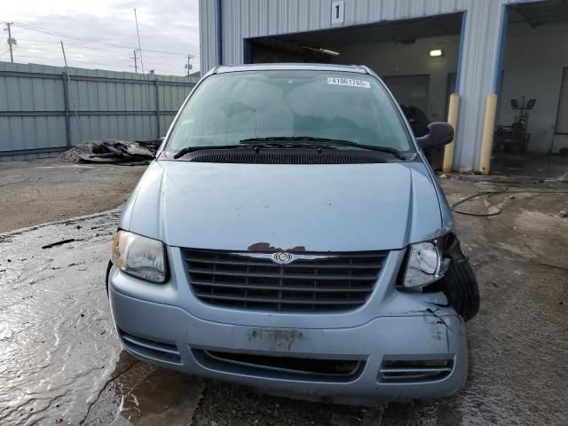 2006 Chrysler Town & Country