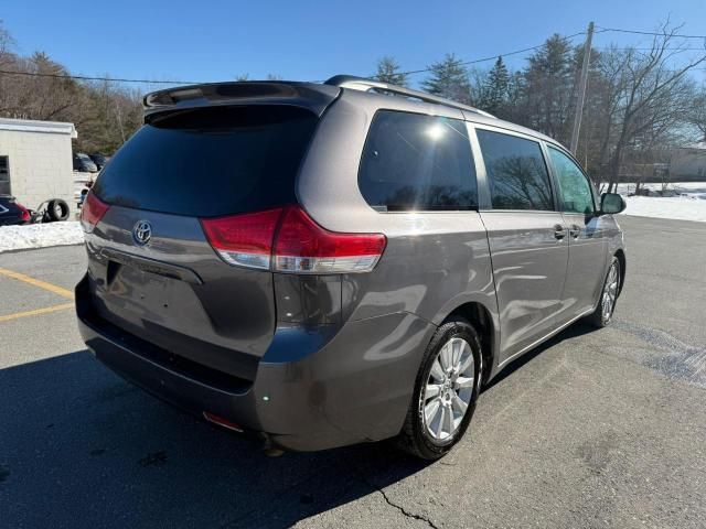 2014 Toyota Sienna LE