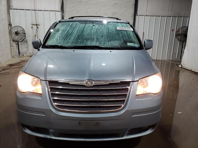 2009 Chrysler Town & Country Touring