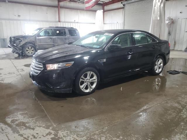 2016 Ford Taurus SE