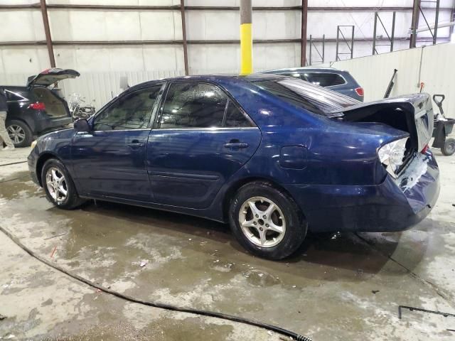 2004 Toyota Camry LE