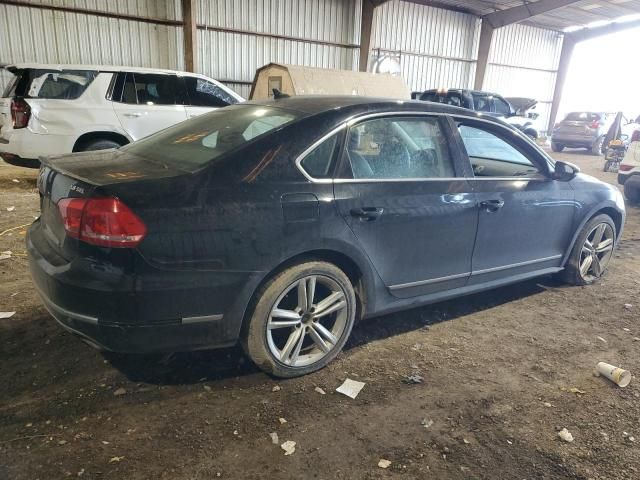 2012 Volkswagen Passat SEL