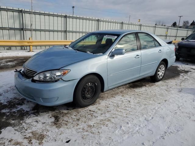 2005 Toyota Camry LE