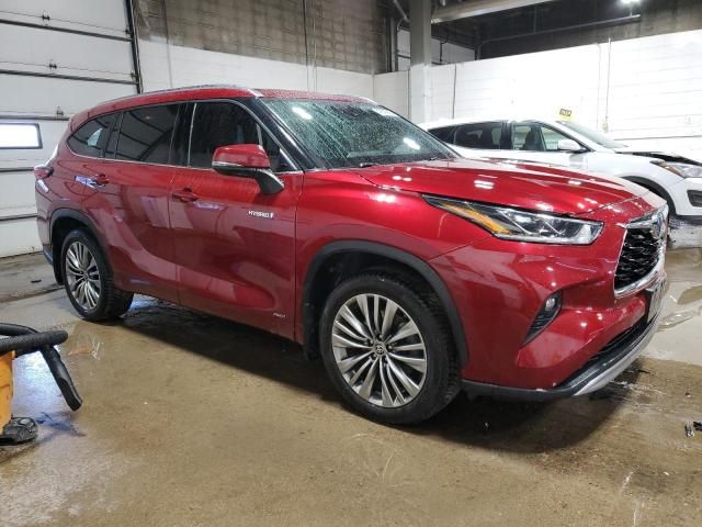 2021 Toyota Highlander Hybrid Platinum