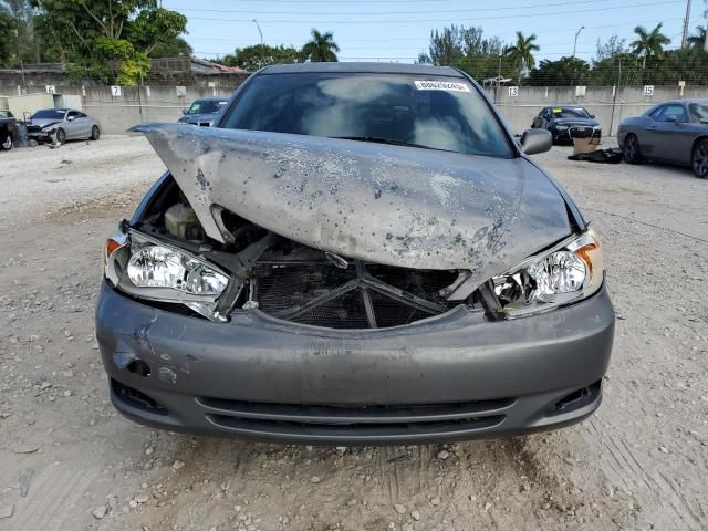 2004 Toyota Camry LE