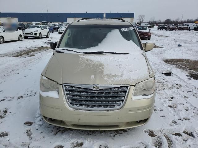 2010 Chrysler Town & Country Touring Plus