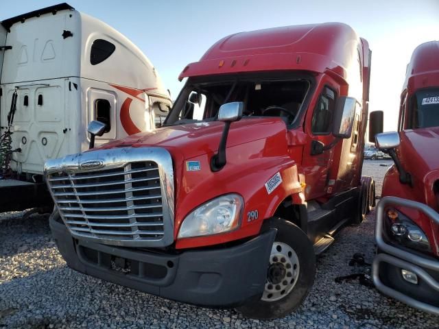 2015 Freightliner Cascadia 125