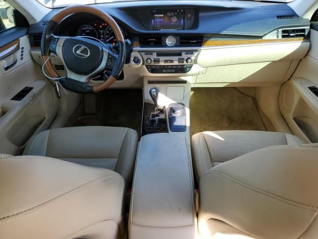 2015 Lexus ES 300H