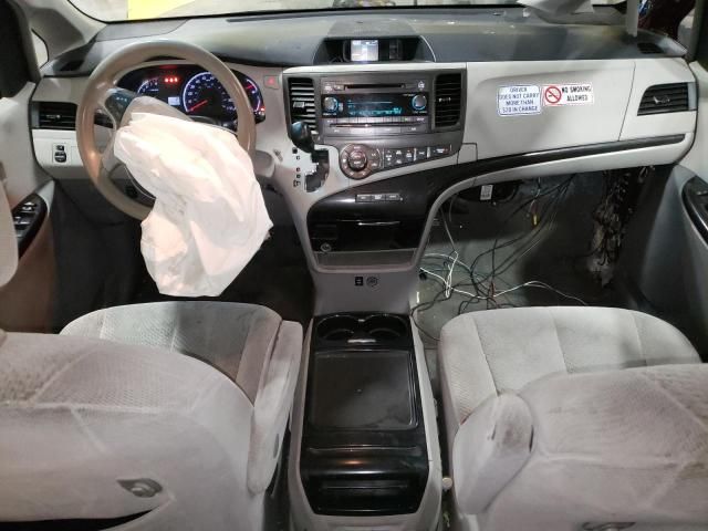 2014 Toyota Sienna LE