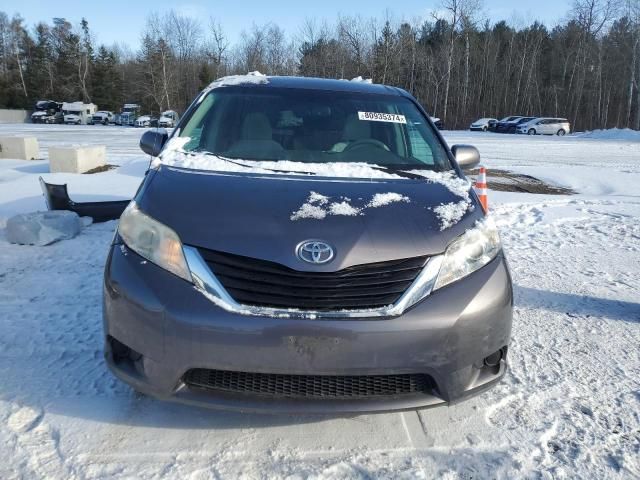 2011 Toyota Sienna LE