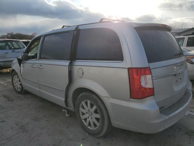 2012 Chrysler Town & Country Touring L