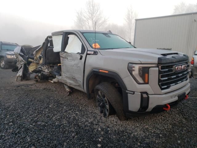 2024 GMC Sierra K2500 AT4