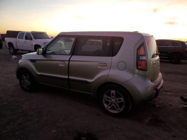 2010 KIA Soul +