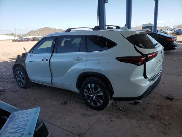 2021 Toyota Highlander Hybrid XLE