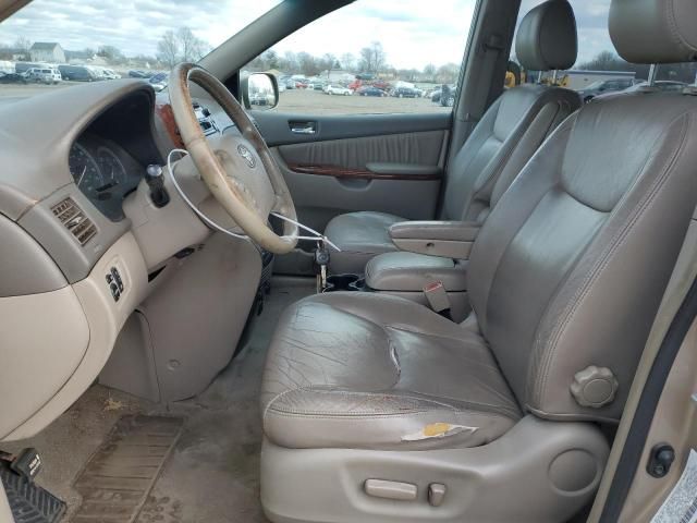 2004 Toyota Sienna XLE