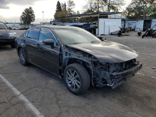 2016 Lexus ES 300H