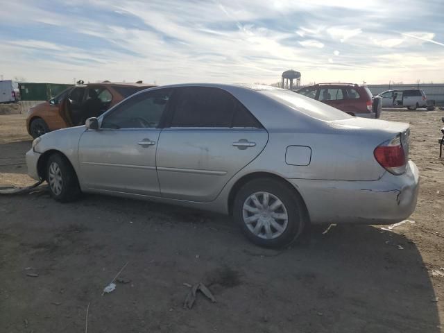 2005 Toyota Camry LE